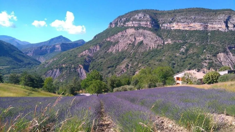 Entre Terre Et Ciel Bed & Breakfast Remuzat France