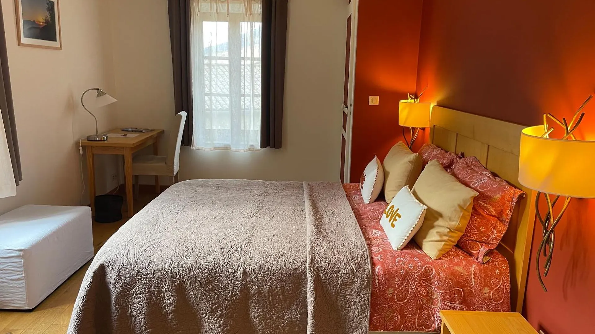 Entre Terre Et Ciel Bed & Breakfast Remuzat 0*,  France